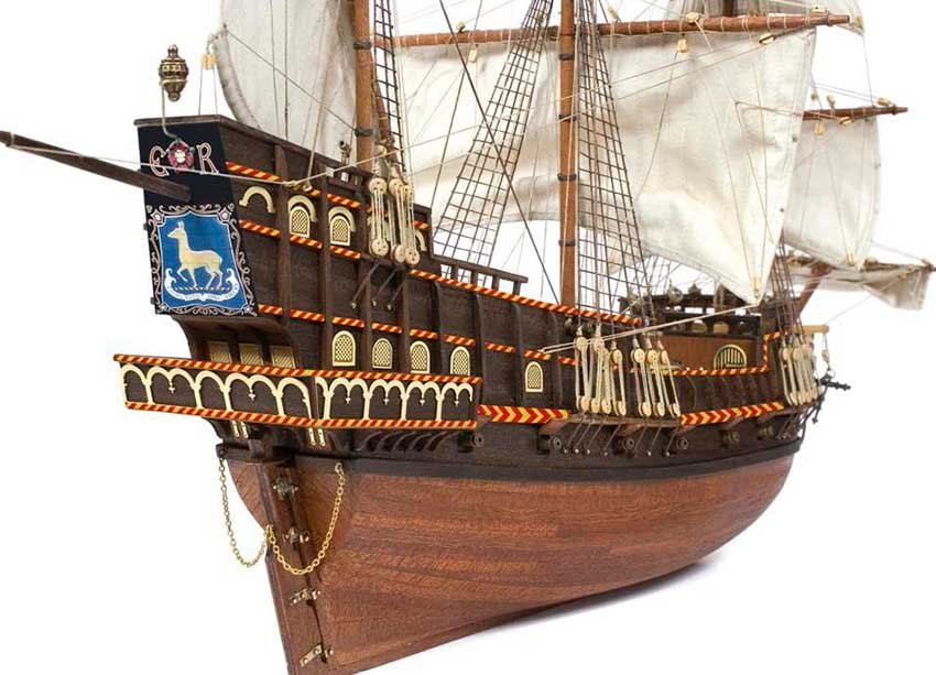 Golden Hind de Occre