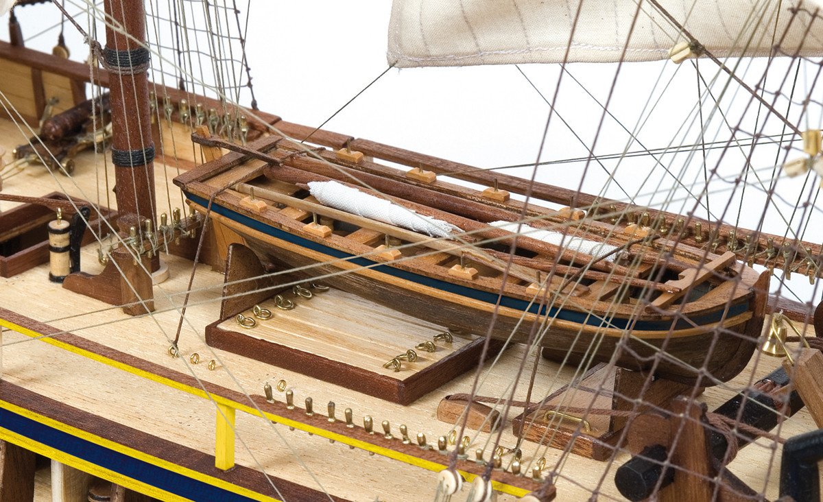 hms bounty detalle cubierta